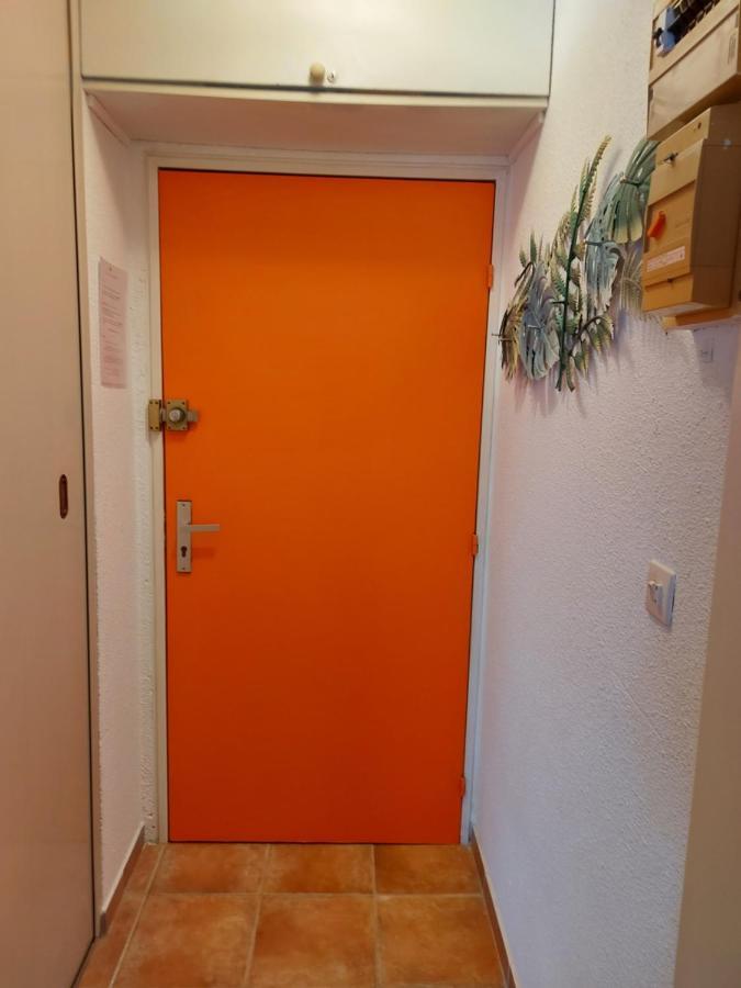 T2-Clim-Fibre-Garage 2,30 X 4,95 X 1,90 A La Faviere Apartman Bormes-les-Mimosas Kültér fotó